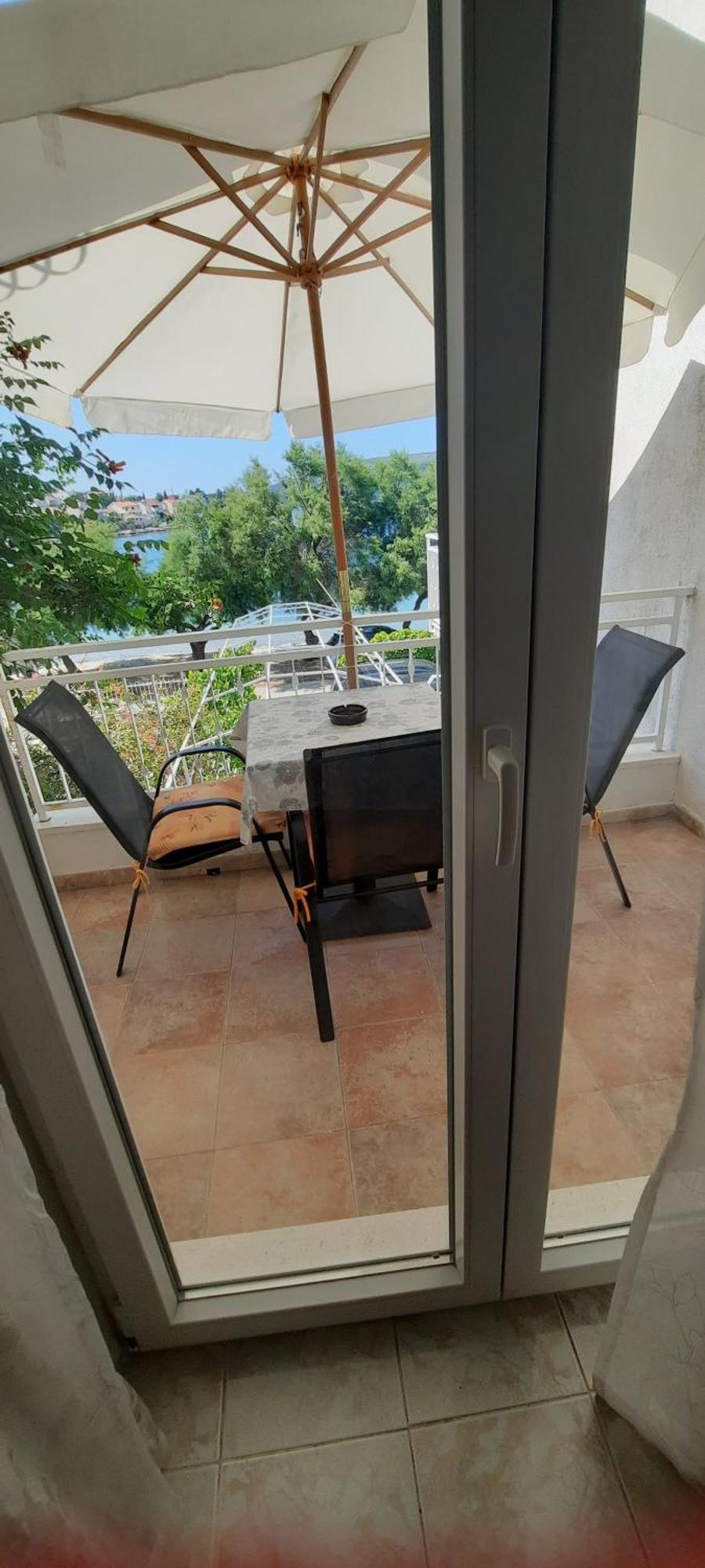 Apartments Ana Bilota Seget Vranjica Exterior photo